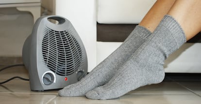 Artículo de EL PAÍS Escaparate que describe una serie de radiadores electricos en oferta en Leroy Merlin