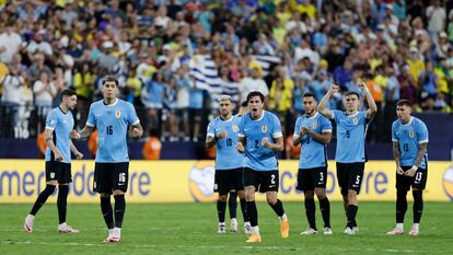 Jugadores de Uruguay celebran durante el partido de la Copa América 2024 en el Allegiant Stadium, en Las Vegas.