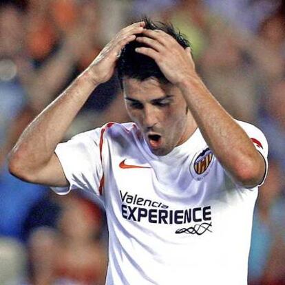 Villa lucía la actual camiseta del Valencia CF en el primer partido de Liga contra el RCD Mallorca.