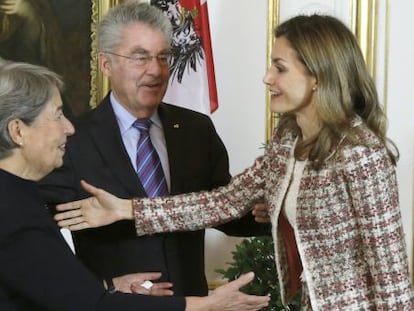 La Reina Letizia junto al presidente de Austria Heinz Fischer y su esposa.