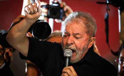 Lula em discurso na Paulista.