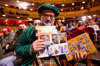 Enrique Jimnez, ms conocido como Mocito Feliz, es otro de los asistentes al sorteo de la Lotera de Navidad.