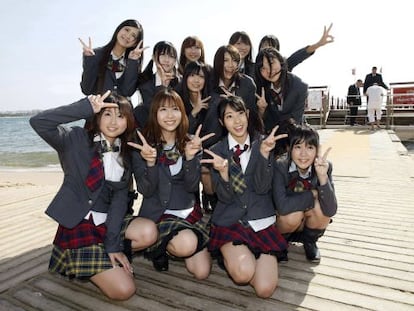 Algunas componentes del grupo japonés AKB48.