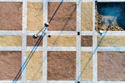 Tiles in a property in Buñuel, Navarra. Click to enlarge.