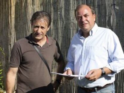 Pedro Escobar y Jos&eacute; Antonio Monago en una imagen facilitada por el PP de Extremadura en junio.