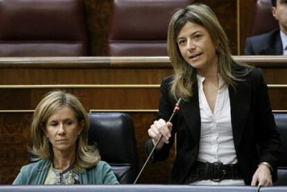 La ministra de Igualdad, Bibiana Aído, durante su intervención en la sesión de control al Ejecutivo en el Congreso de los Diputados.