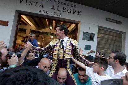 Diego Urdiales, por la puerta grande de Vista Alegre.