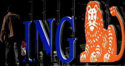 Logotipo del banco holandés ING en Ámsterdam, Holanda.