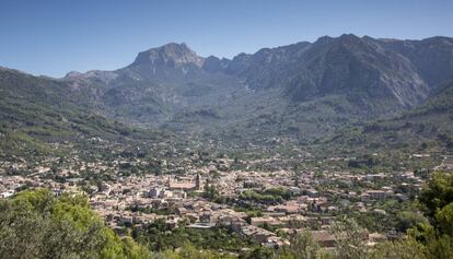 Vista del municipi de Sóller.