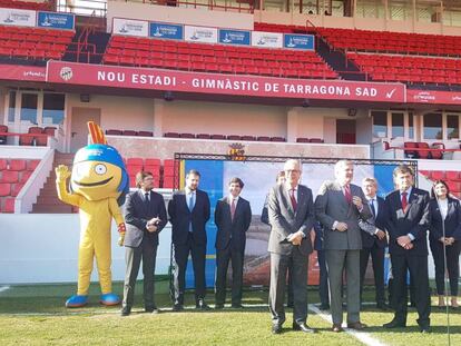 M&eacute;ndez de Vigo en el campo del N&agrave;stic.