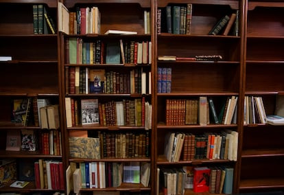 Interior de la librería La Galatea, en Salamanca.