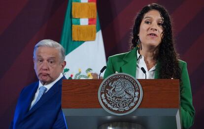 Andrés Manuel López Obrador y Bertha Luján Alcalde