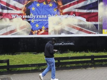 Vista de um cartaz eleitoral do UKIP, nesta segunda-feira no sul de Londres.