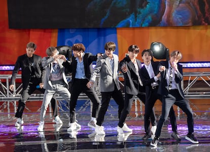 La banda BTS durante una actuación en el popular programa estadounidense 'Good Morning America' en mayo de 2019. 