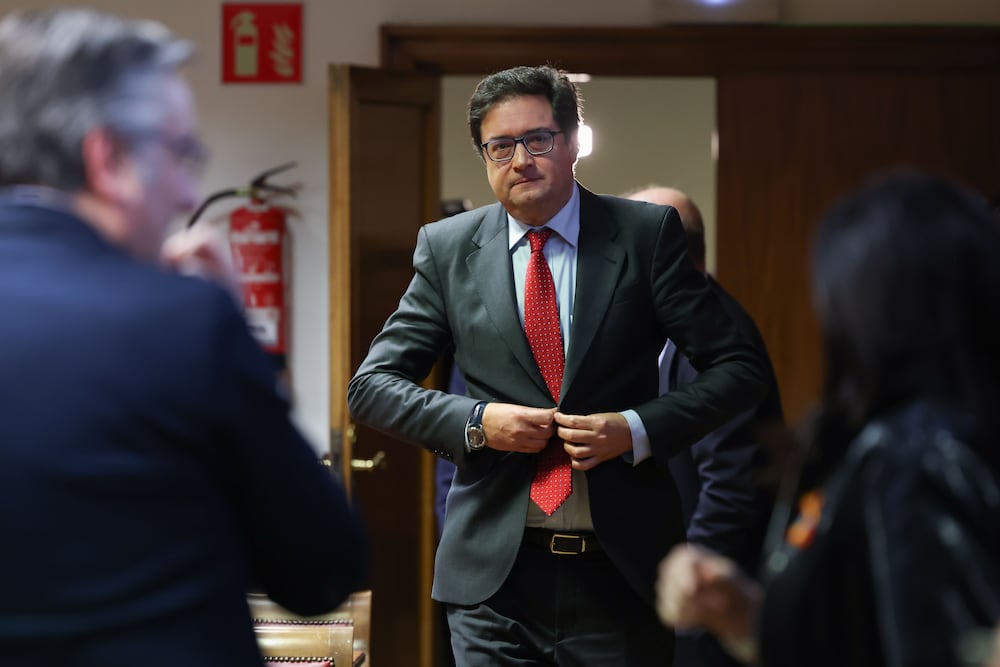 El Gobierno pone en marcha la jornada de 35 horas para los empleados ...