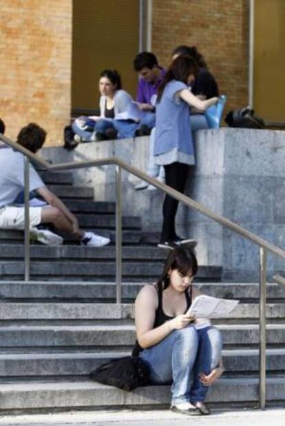Estudiantes universitarios.