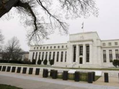 Vista del exterior del edificio de la Reserva Federal en Washington. EFE/Archivo