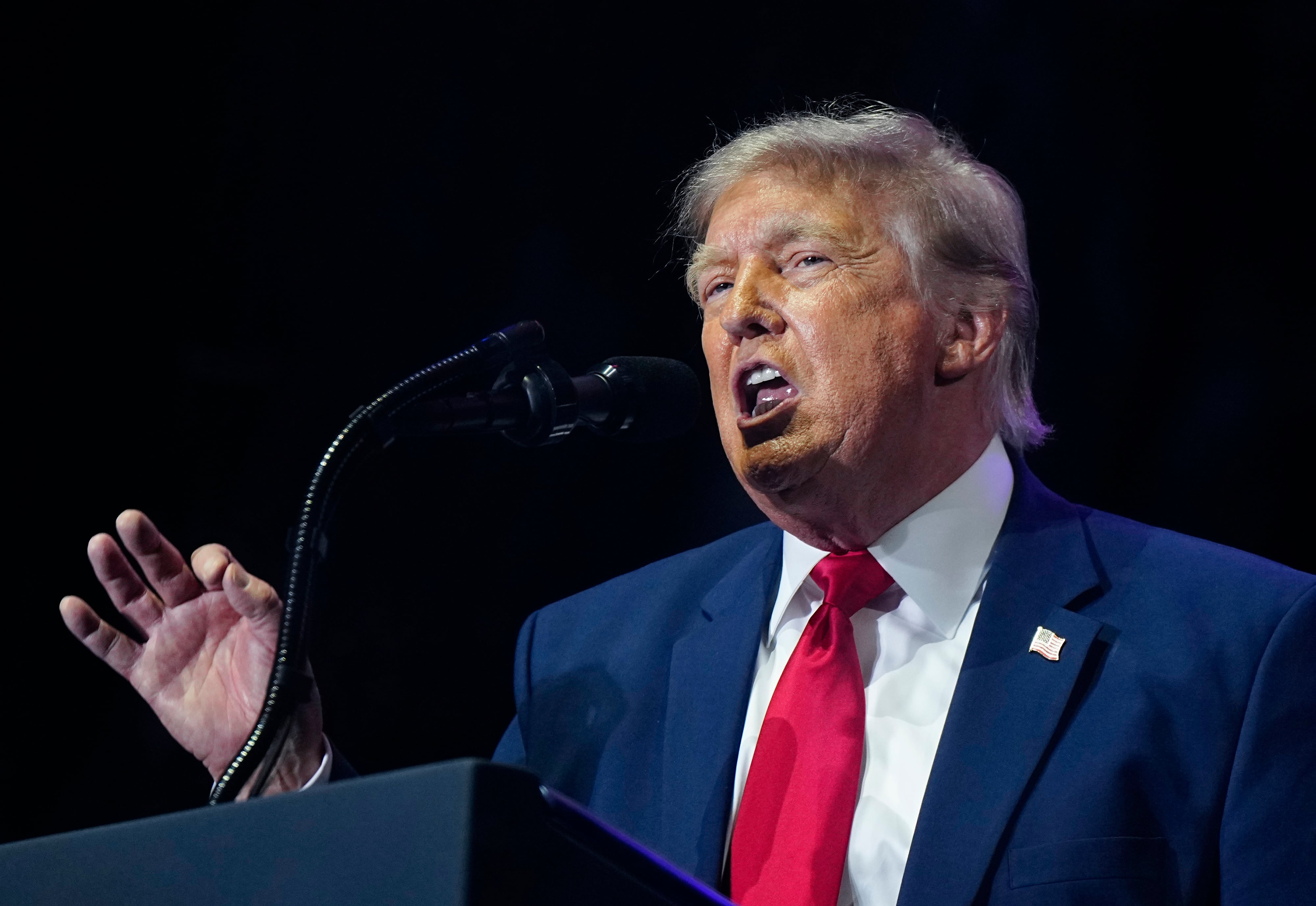 Trump promete "ayudar rápidamente" a Venezuela tras el terremoto
