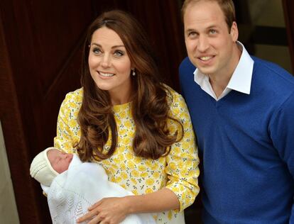 Dos años después, el 2 de mayo de 2015, los duques de Cambridge dieron la bienvenida a su hija Carlota.