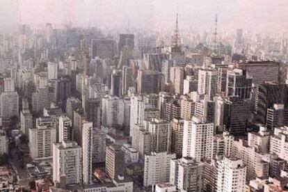 Vista general de São Paulo. Reproducción del catálogo de la exposición <i>Ciudades, arquitectura y sociedad.</i>