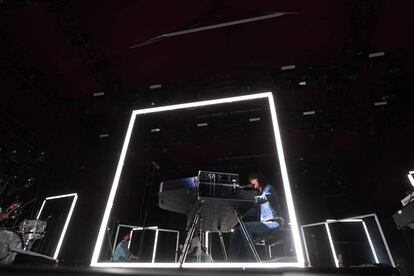 Charlotte Gainsbourg, actriz y cantante británico-francesa, en el escenario durante el certamen californiano, el 12 de abril.