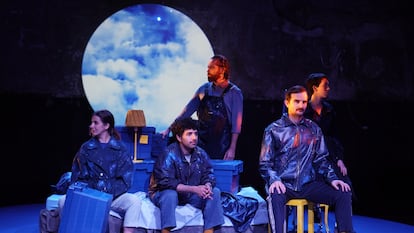 Obra teatral 'Todas las casas', dirigida por Aldara Molero, primera parte de Tríptico de la vida' en la sala Cuarta Pared de Madrid.