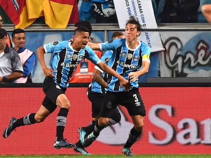 Cícero marcou o gol da vitória na Arena do Grêmio.