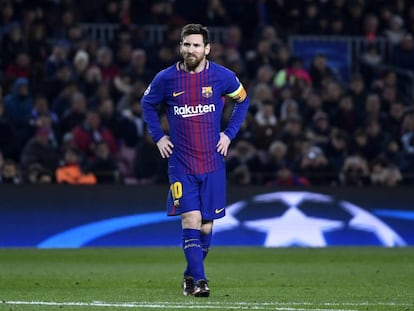 Lionel Messi durante a partida contra o Sporting no Camp Nou.