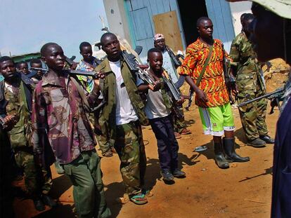 Niños soldado como los utilizados por Lubanga , en el este de Congo.