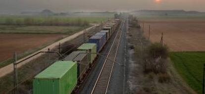 Convoy de mercancías de Renfe.