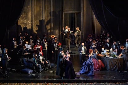 Fotografía de la ópera 'La traviata' en el Gran Teatre del Liceu de Barcelona.