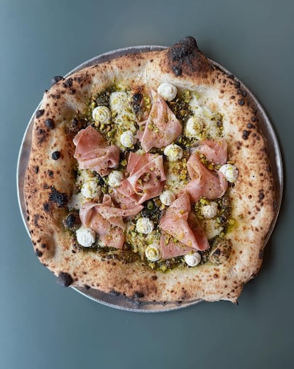 Una de las pizzas de la pizzería Fidela, en San Juan.