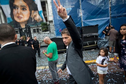 El gobernador de la provincia de Buenos Aires, Axel Kicillof, participa de la apertura del año legislativo en marzo de 2015.