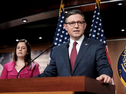 The Speaker of the House of Representatives, Mike Johnson, during a weekly press conference in Washington, this Tuesday.