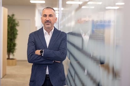 Marius Varzaru, en las oficinas centrales de Digi en Alcobendas (Madrid).