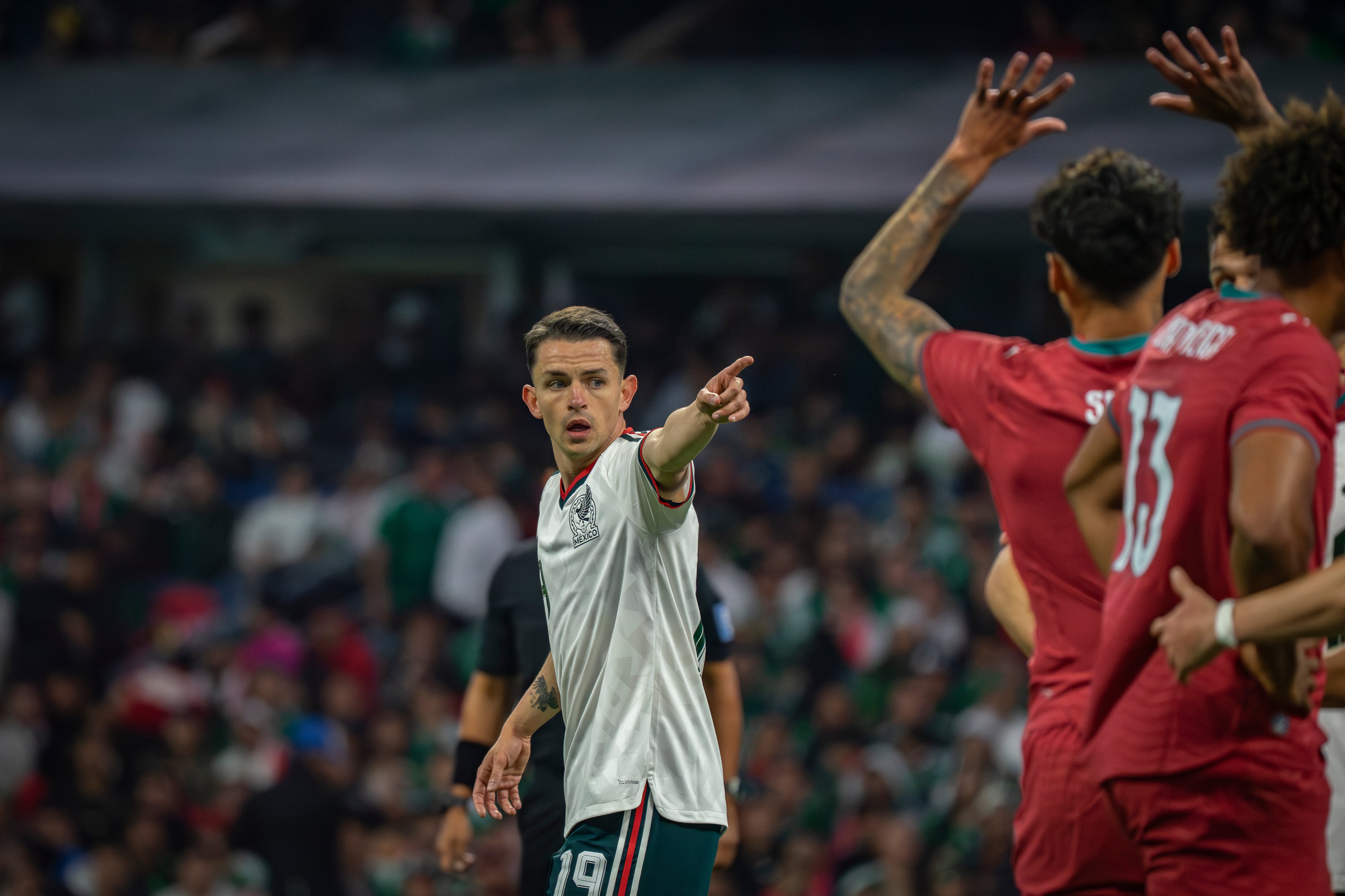 México cuestiona a sus futbolistas naturalizados