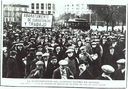 Manifestación contra la carestía de la vida en la plaza Cánovas del Castillo de Madrid, en 1916.