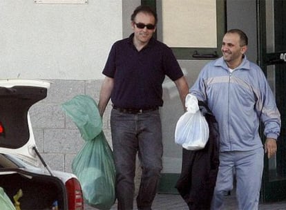 Mouhannad Almallah Dabas saliendo esta tarde de la prisión de Alicante II