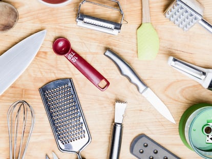 Hay muchos accesorios de cocina económicos que pueden sernos de gran ayuda.