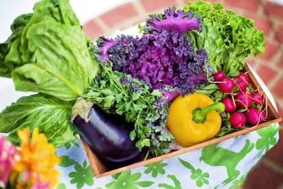 Experts recommend eating seasonal produce.