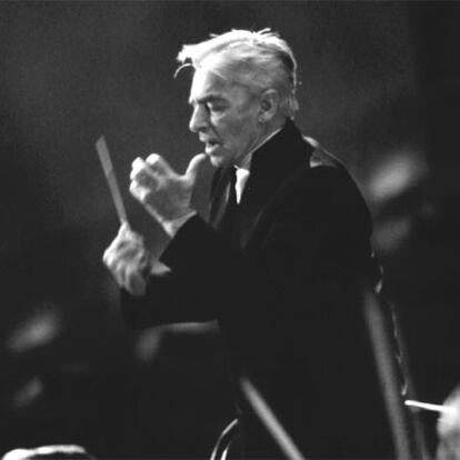 El director de orquesta Herbert von Karajan