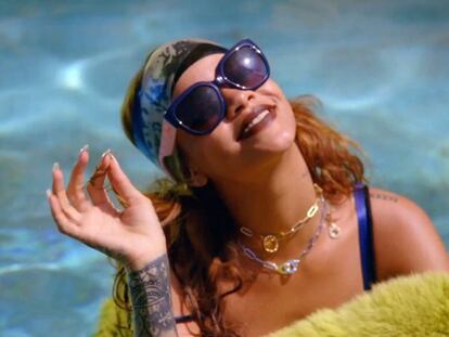 Tortura, secuestro y desnudos: Rihanna la vuelve a liar