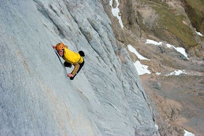 Austrian mountaineer Hansjörg Auer, soloing the Pescado route, Marmolada, 2007.