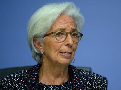 Lagarde reitera que hará "todo lo necesario" y pide una respuesta fiscal común