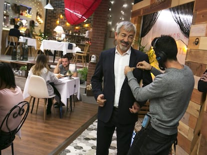 Carlos Sobera, minutos antes de comenzar una grabación de 'First Dates'.