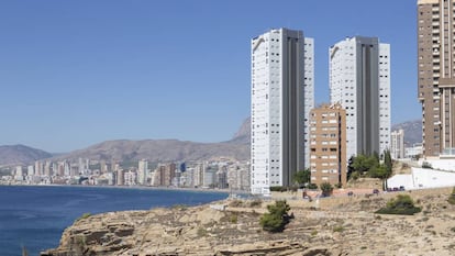 Los edificios Gemelos 28, en Punta Llisera, en Benidorm. |