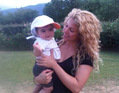 La foto con su hijo en la campiña francesa que colgó Shakira.