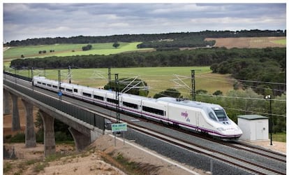 A so-called &quot;duck-nosed&quot; high-speed AVE train on the Madrid-Valencia line.