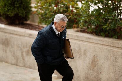 Guillermo Chamorro, el pasado diciembre en la puerta de la Audiencia Provincial de Madrid.