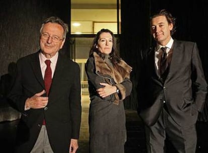 De izquierda a derecha, Rafael Moneo, Cristina Iglesias y Miguel Zugaza.